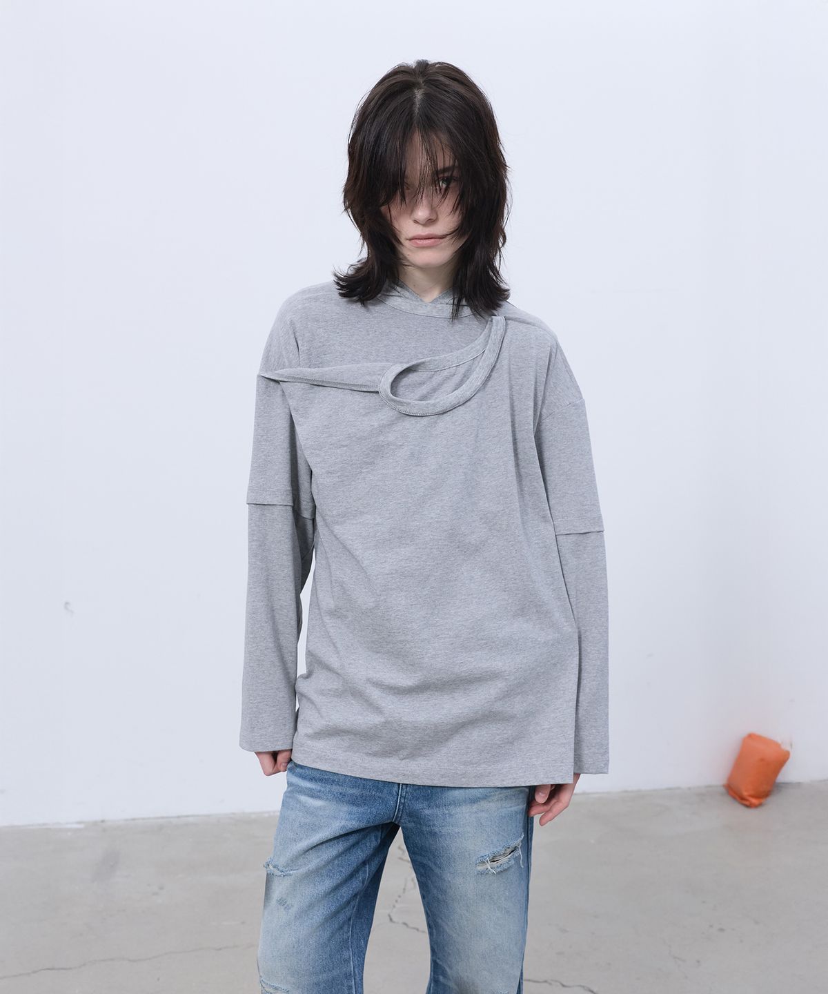 엘씨디씨티엠(LCDC™) HALTERNECK-DETAILED TOP (MELANGE GREY)