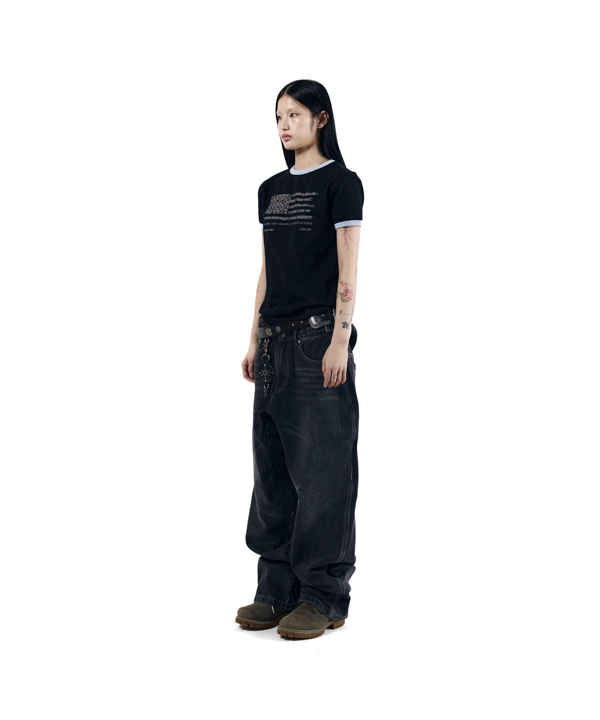 아캄(AAKAM) Star-Spangled Ringer Top (Black)