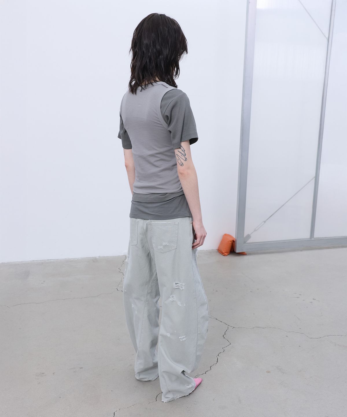 엘씨디씨티엠(LCDC™) DOUBLE LAYERED SLEEVELESS TOP (GREY)