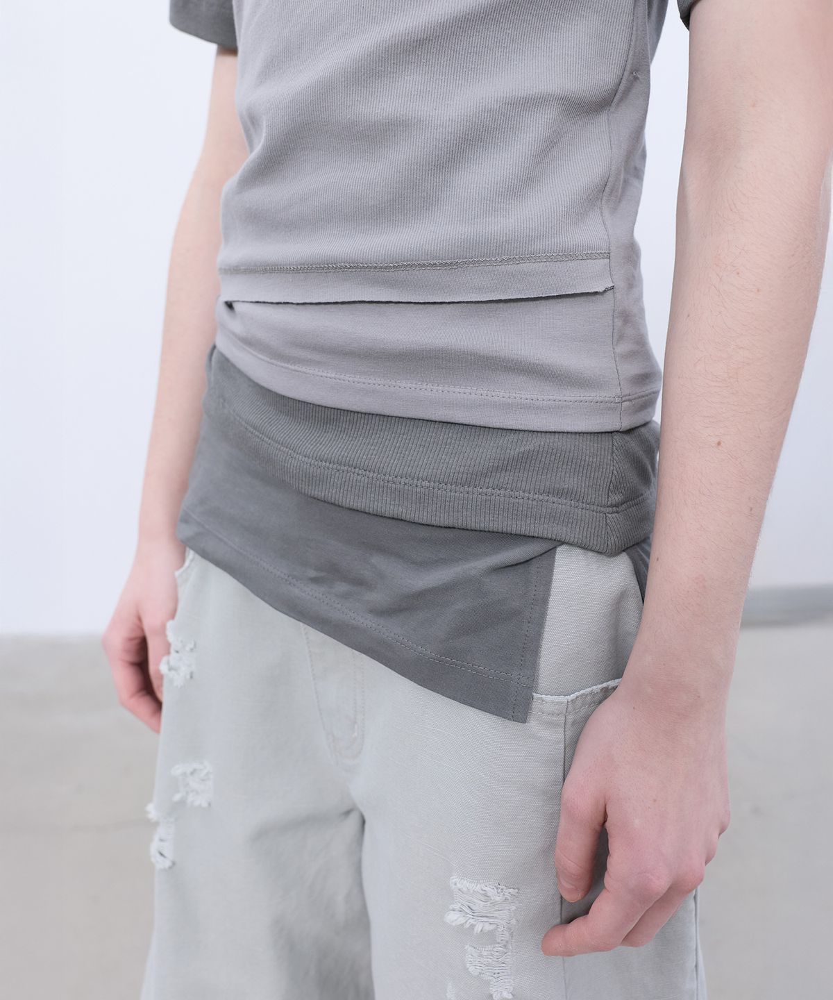 엘씨디씨티엠(LCDC™) DOUBLE LAYERED SLEEVELESS TOP (GREY)