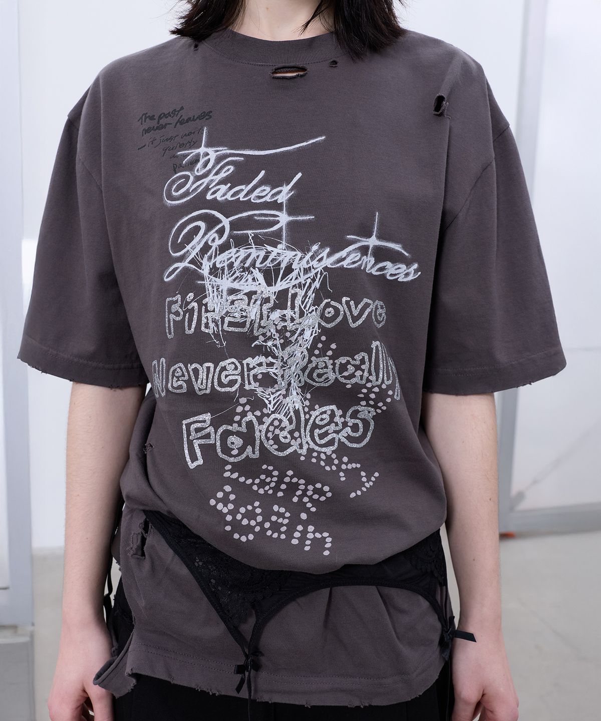 엘씨디씨티엠(LCDC™) DISTRESSED OVERSIZED T-SHIRT (GREY)