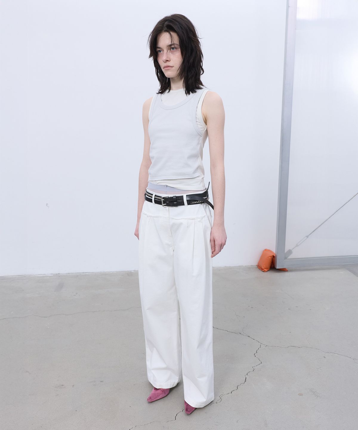 엘씨디씨티엠(LCDC™) FRAYED LINE DETAIL PANTS (WHITE)
