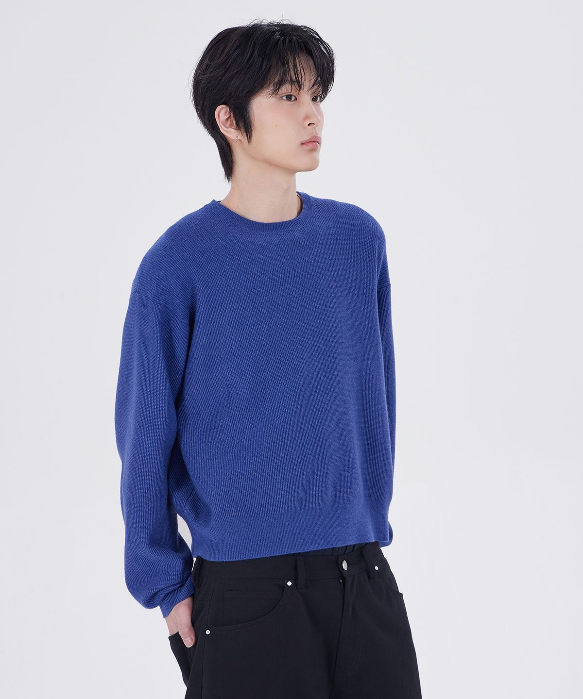 굿라이프웍스(GLW) 에센셜 라운드넥 크롭 니트 블루