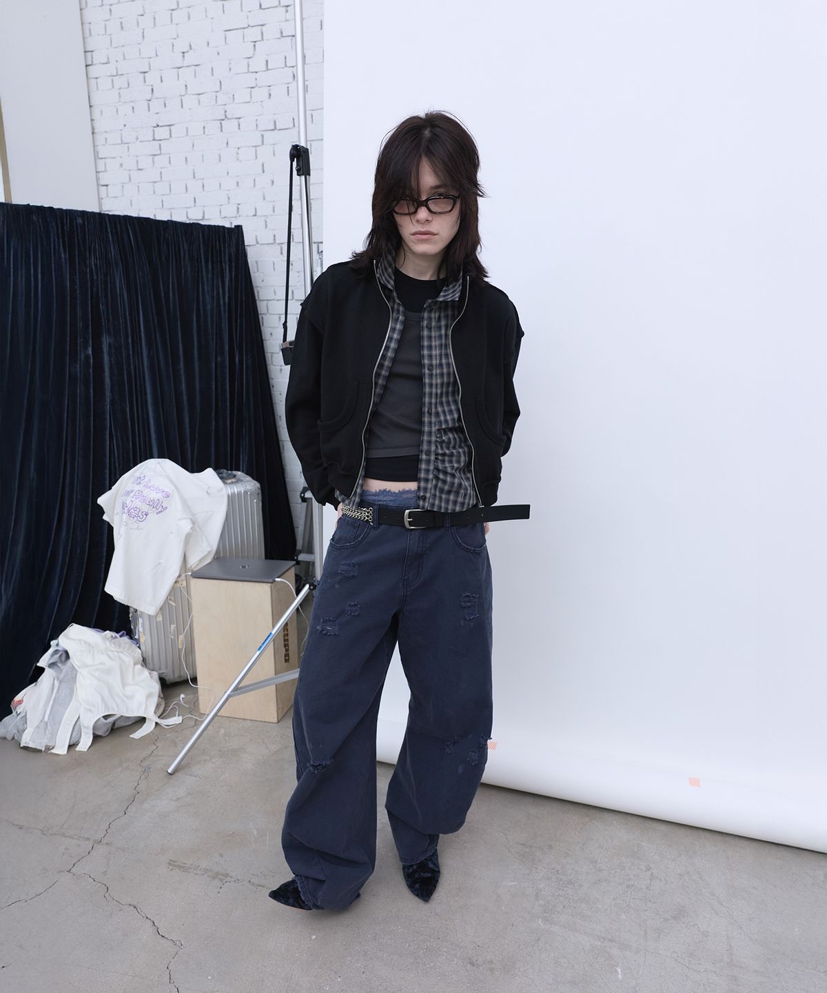 엘씨디씨티엠(LCDC™) DISTRESSED CURVED PANTS (DARK NAVY)