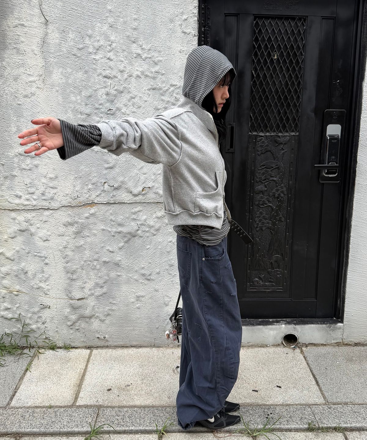 엘씨디씨티엠(LCDC™) DISTRESSED CURVED PANTS (DARK NAVY)