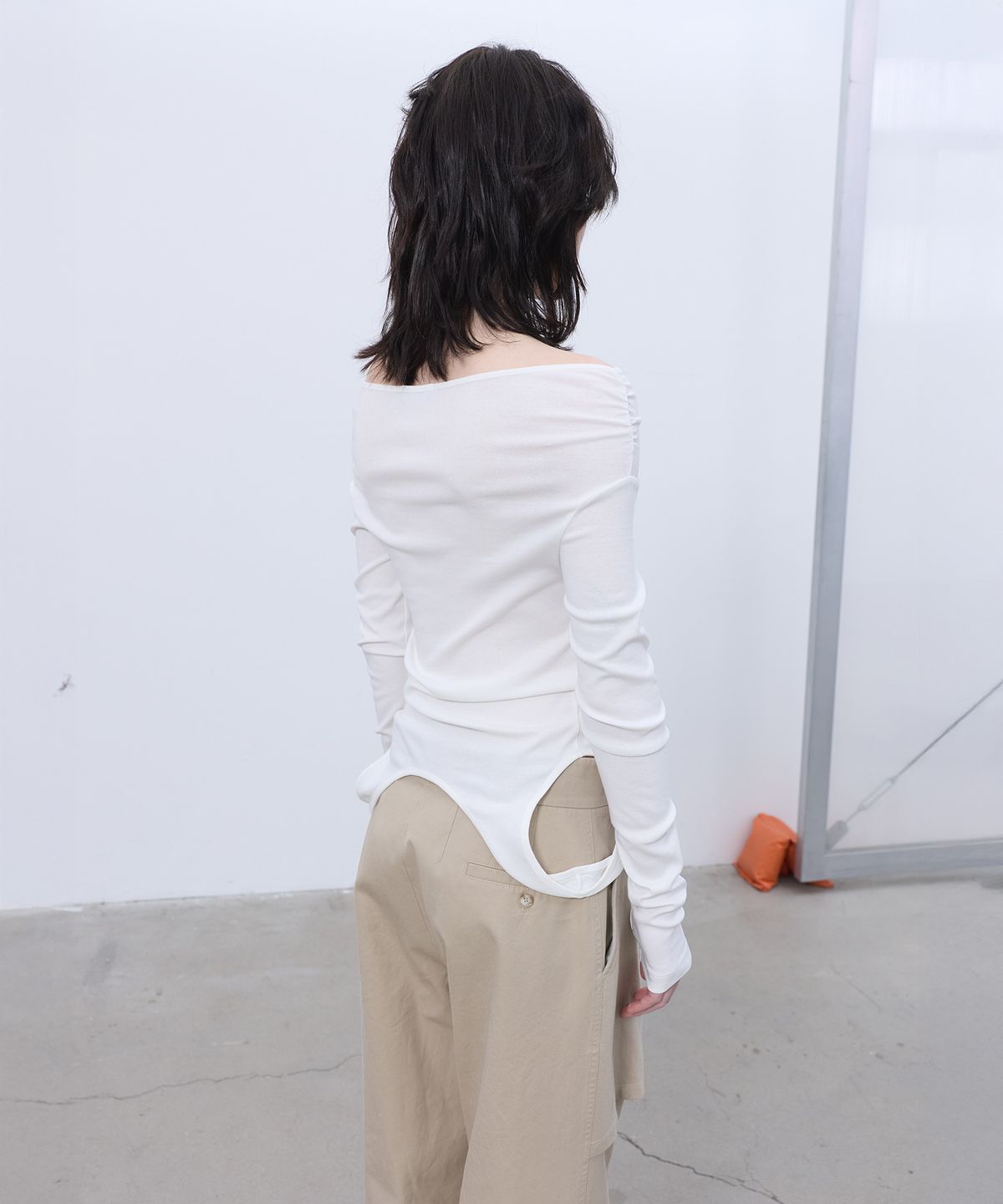 엘씨디씨티엠(LCDC™) TWO-WAY BUTTON-UP TOP (WHITE)