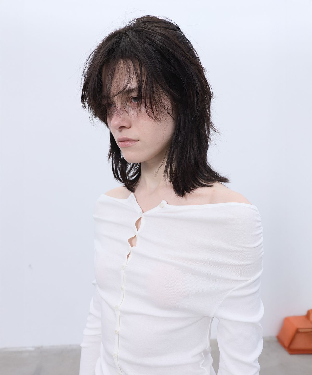 엘씨디씨티엠(LCDC™) TWO-WAY BUTTON-UP TOP (WHITE)