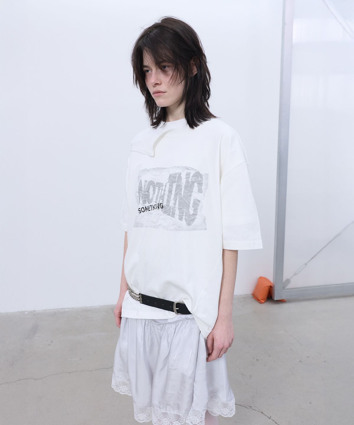 엘씨디씨티엠(LCDC™) OPENED OVERSIZED T-SHIRT (WHITE)