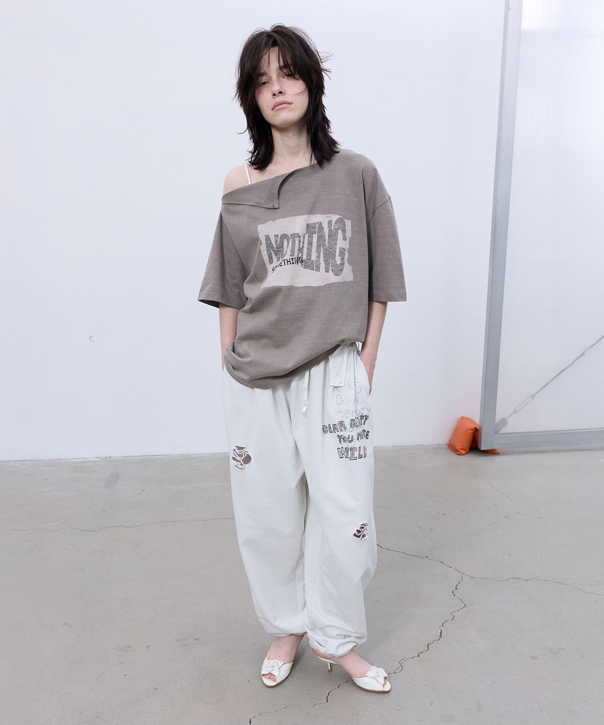 엘씨디씨티엠(LCDC™) OPENED OVERSIZED T-SHIRT (COCOA)