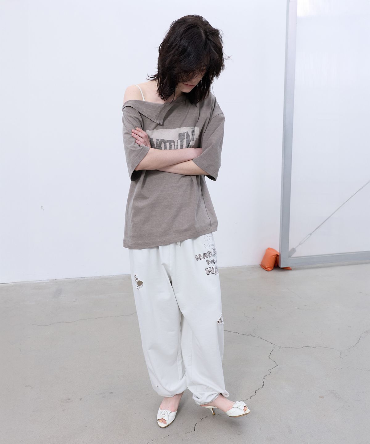 엘씨디씨티엠(LCDC™) OPENED OVERSIZED T-SHIRT (COCOA)