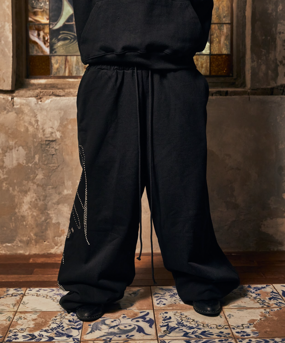 떨스티(THIRSTY) PVO HOTFIX PANTS-BLACK