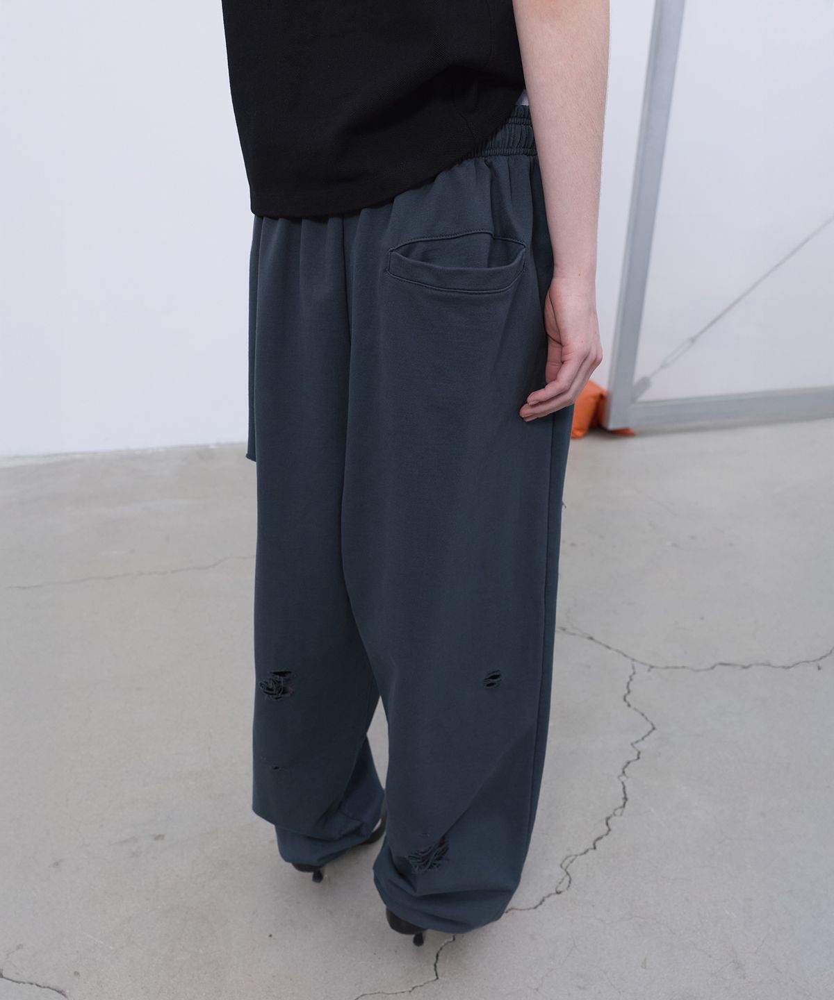엘씨디씨티엠(LCDC™) PRINTED SWEATPANTS (GREY)