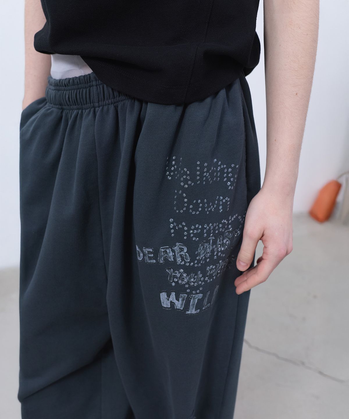 엘씨디씨티엠(LCDC™) PRINTED SWEATPANTS (GREY)