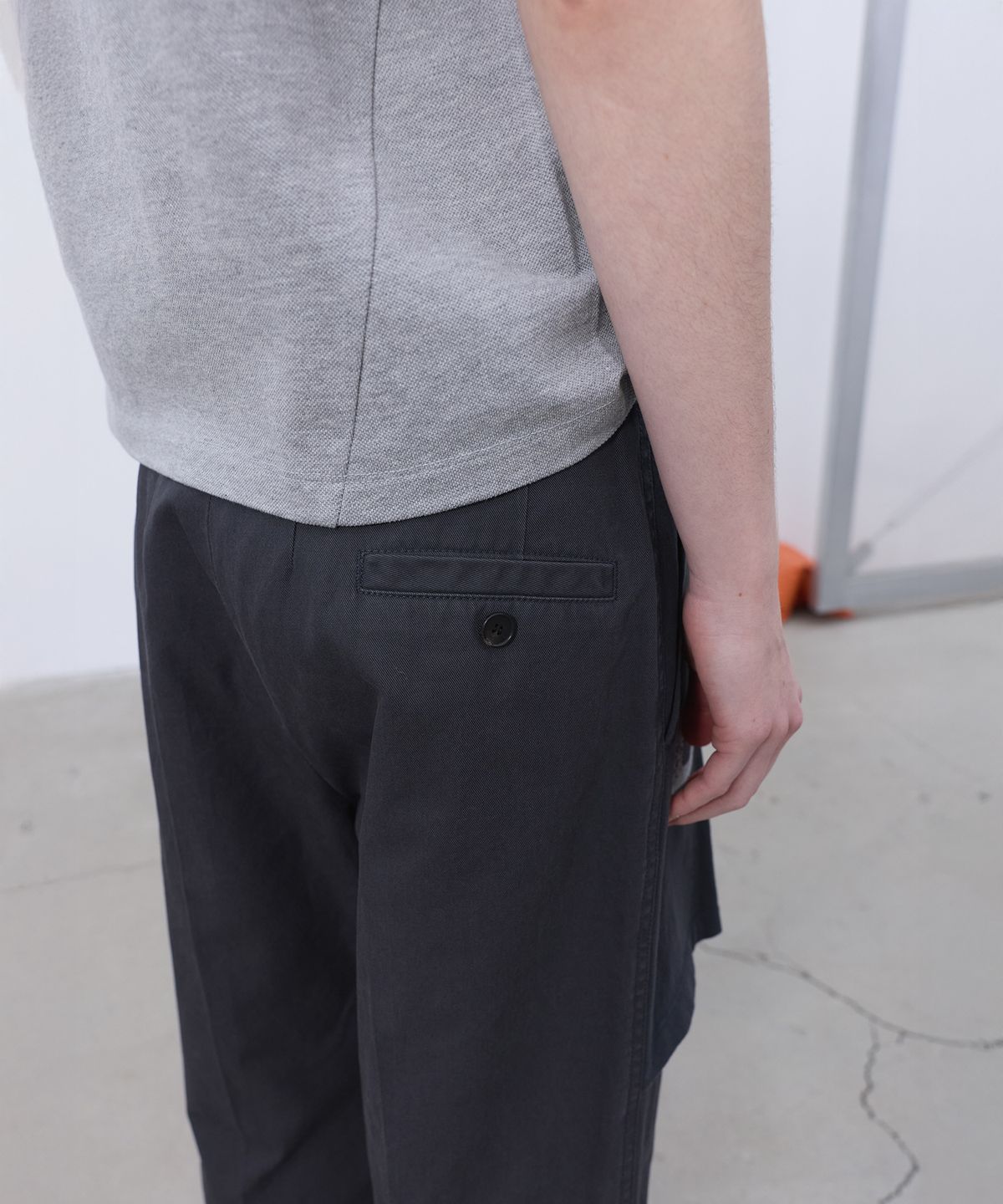 엘씨디씨티엠(LCDC™) OVERLAY STRAIGHT PANTS (DARK GREY)