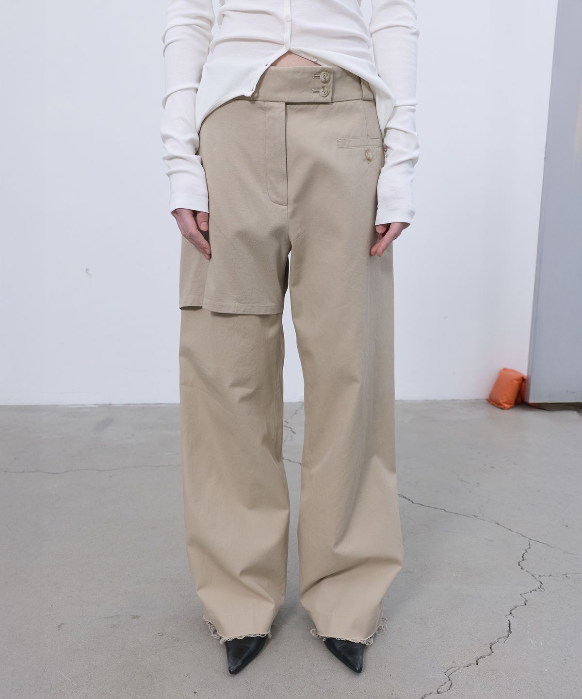 엘씨디씨티엠(LCDC™) OVERLAY STRAIGHT PANTS (BEIGE)