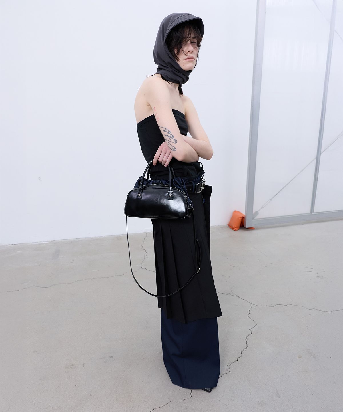 엘씨디씨티엠(LCDC™) RIBBON DRAWSTRING TOTE BAG (BLACK)