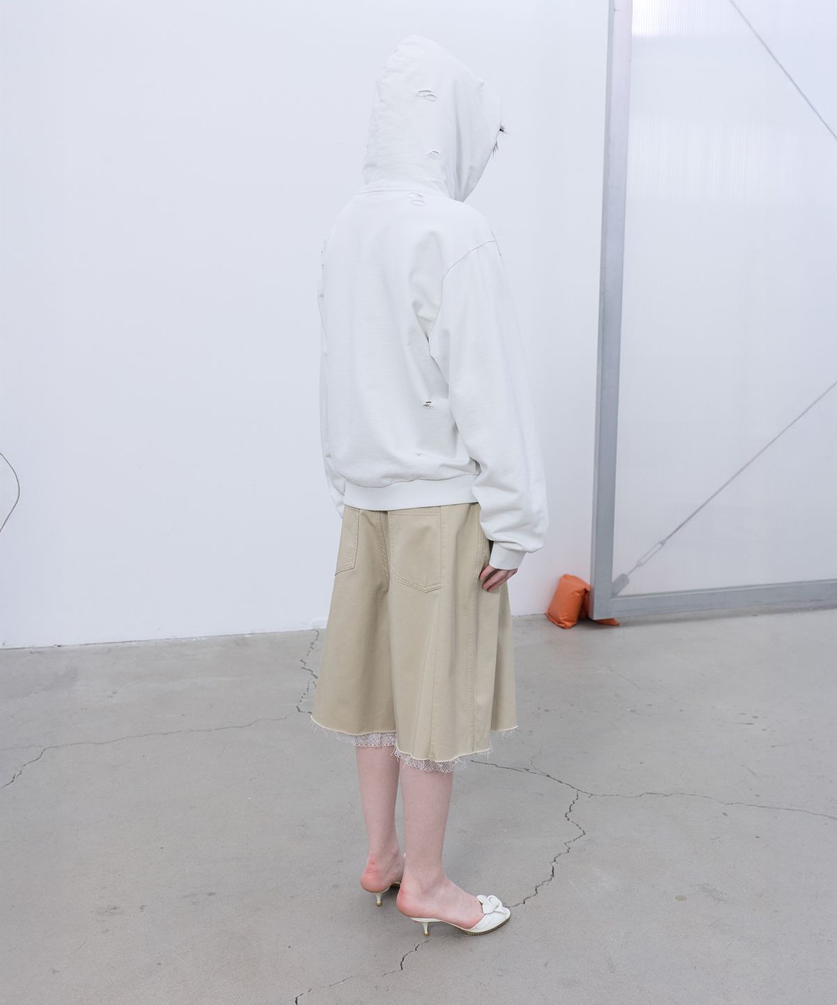 엘씨디씨티엠(LCDC™) PRINTED HOOD ZIP-UP (LIGHT BEIGE)