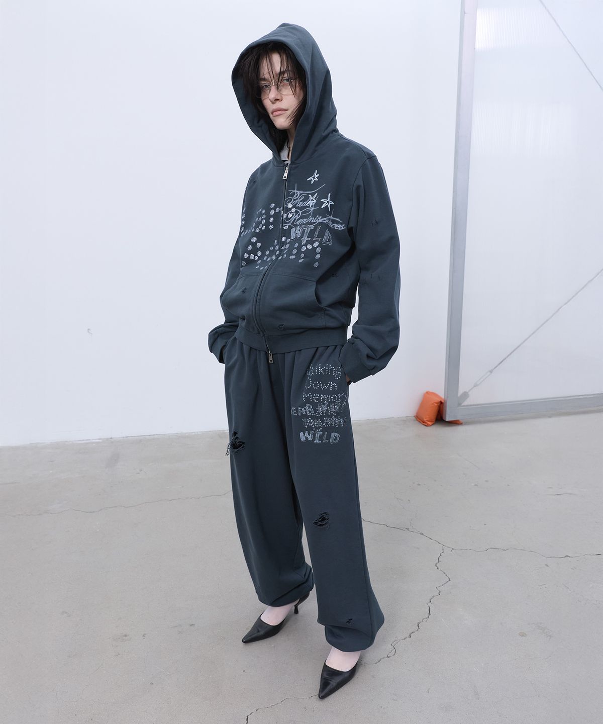 엘씨디씨티엠(LCDC™) PRINTED HOOD ZIP-UP (GREY)