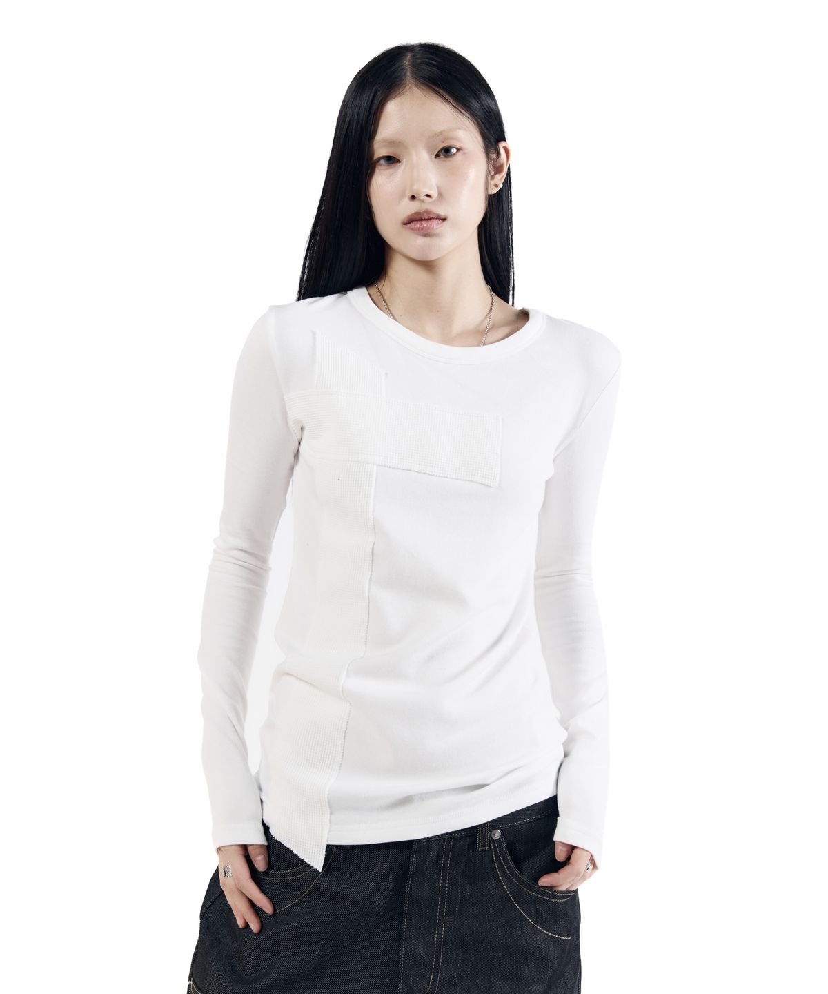 아캄(AAKAM) Cross Patch Long Sleeve (White)