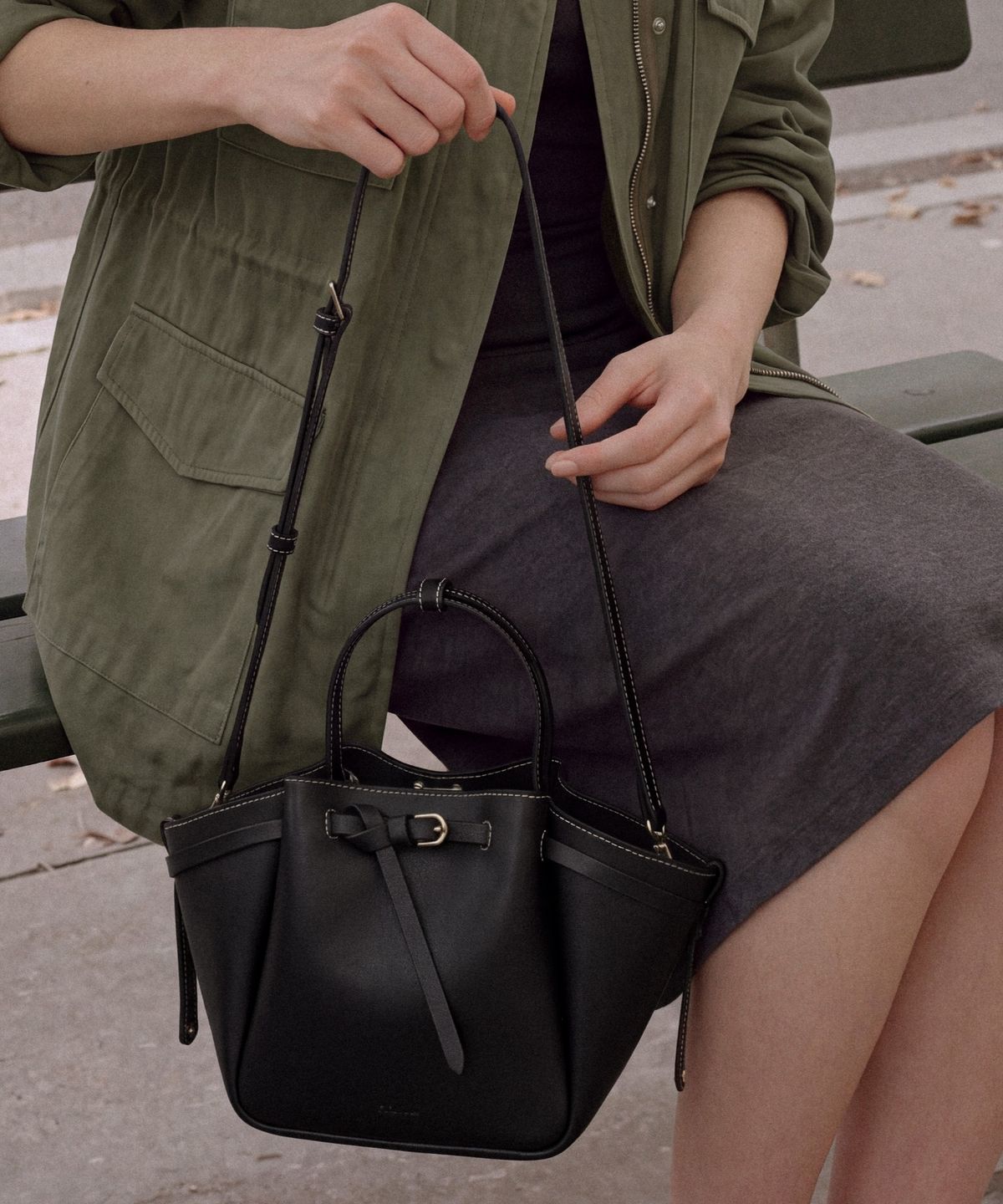 폴뉴아(FOLNUA) PETIT ANTHOS BAG (3COLOR)
