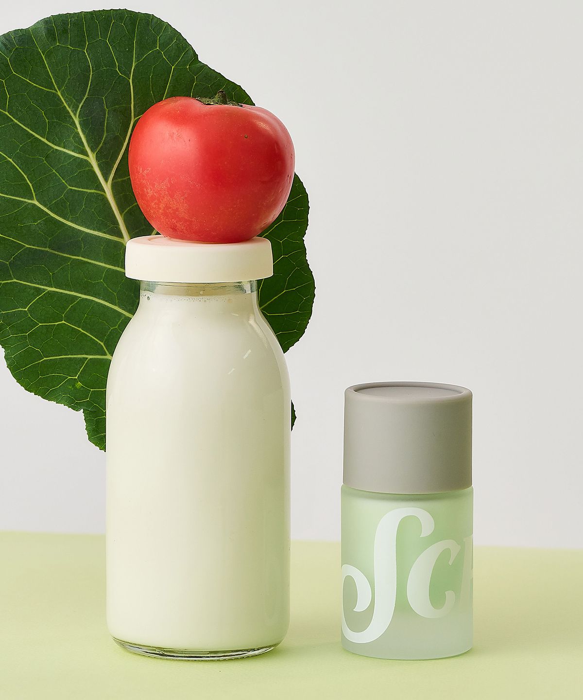 스침(SCHIM) 토마케일 헤어 우유 퍼퓸 50ml [달콤하고 신선한 토마토, 푸른 케일 향]