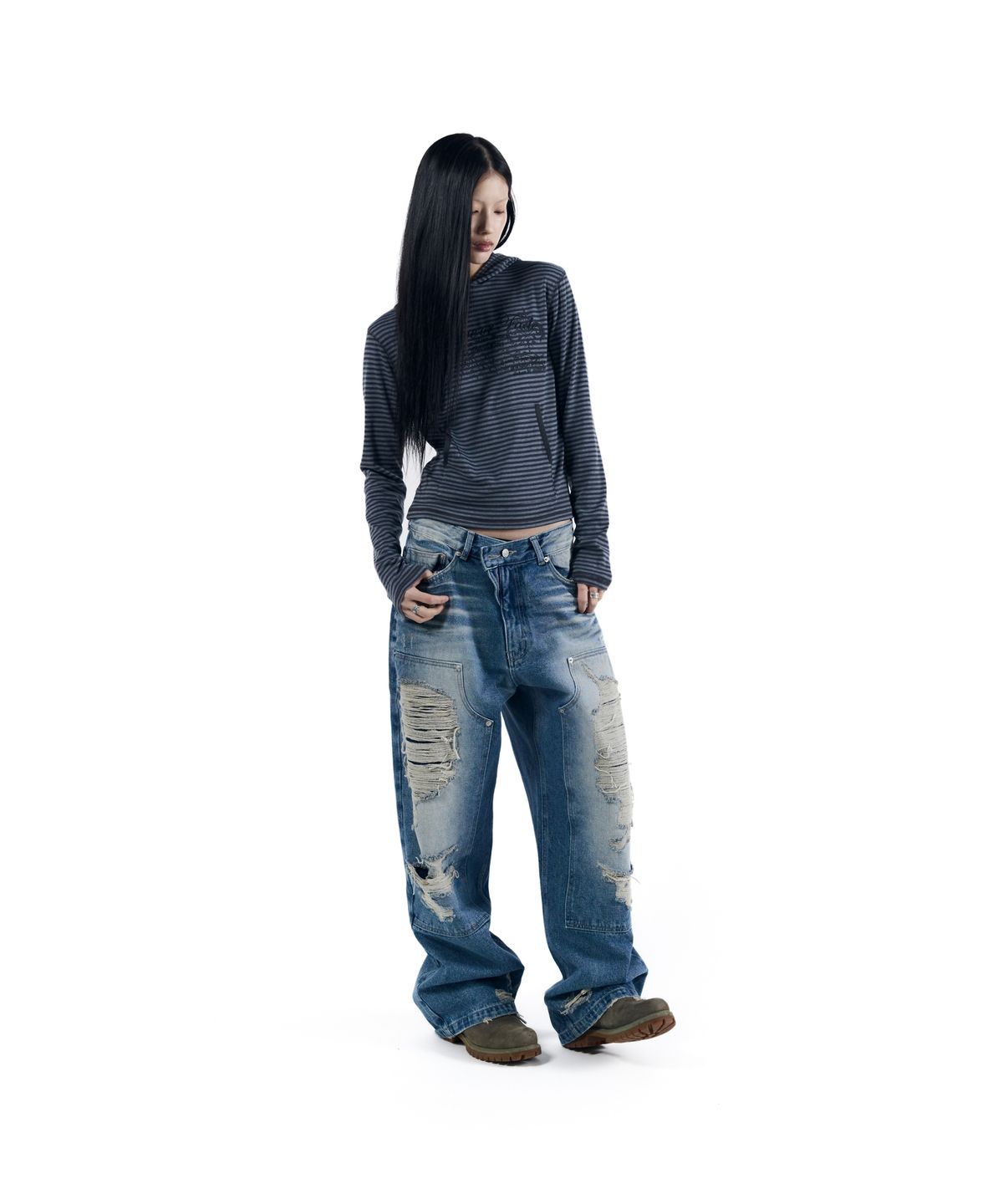 아캄(AAKAM) Linear Pattern Hooded Long Sleeve (Gray)