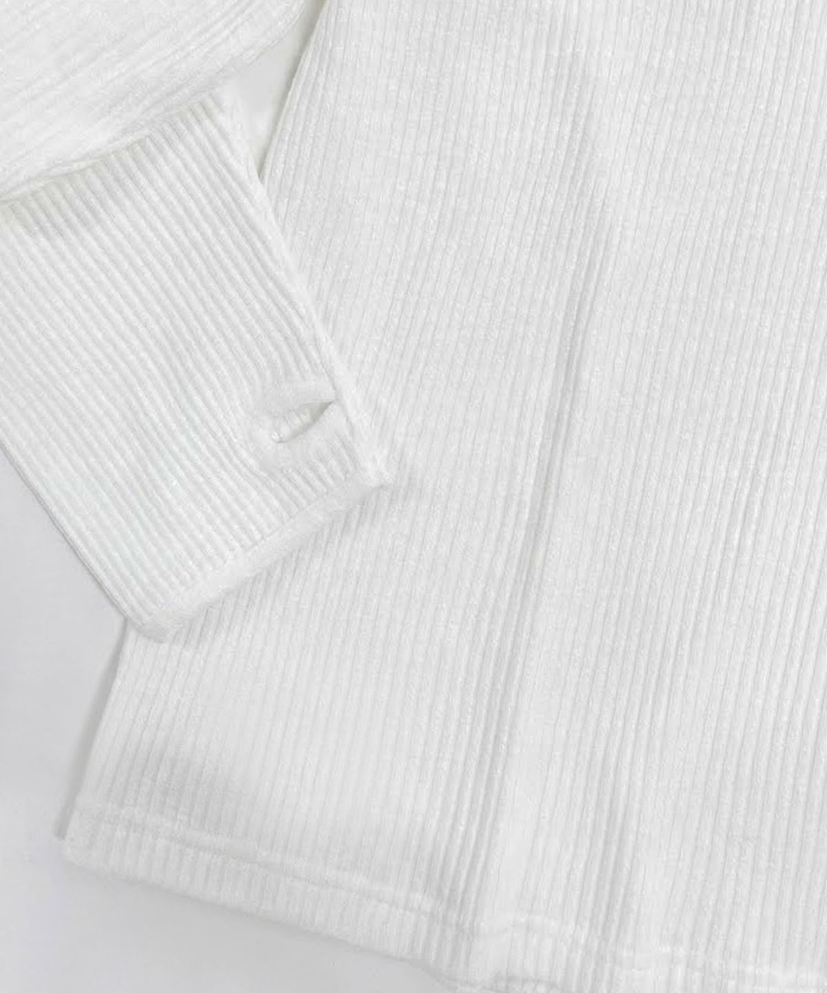 지플리시(ZPLISH) RIBBED 핑거홀 헨리넥 화이트