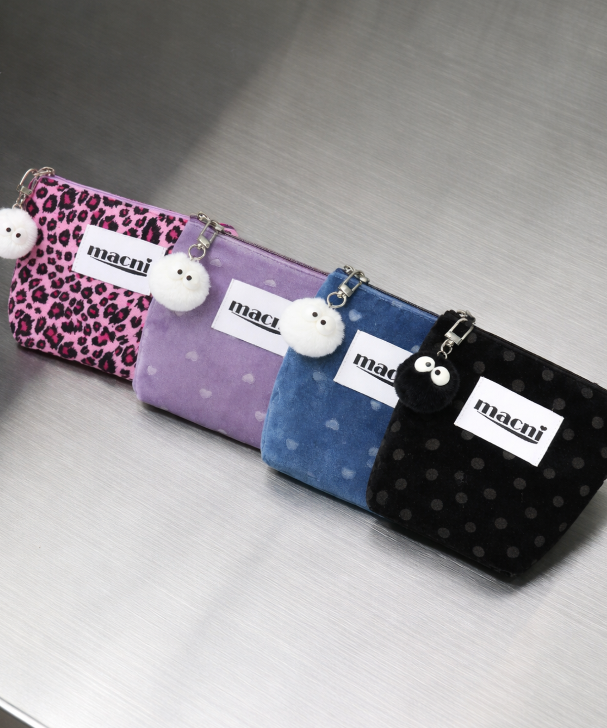 마크니(MACNI) HEART VELVET STANDY POUCH LAVENDER