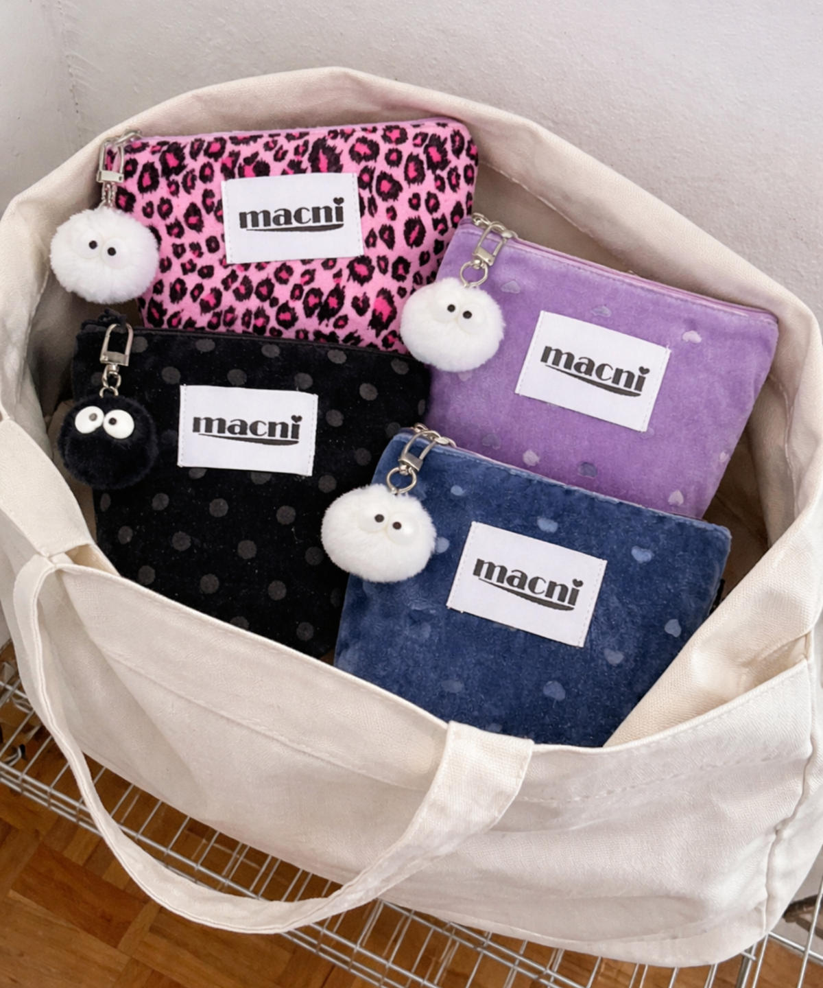마크니(MACNI) LEOPARD STANDY POUCH PINK