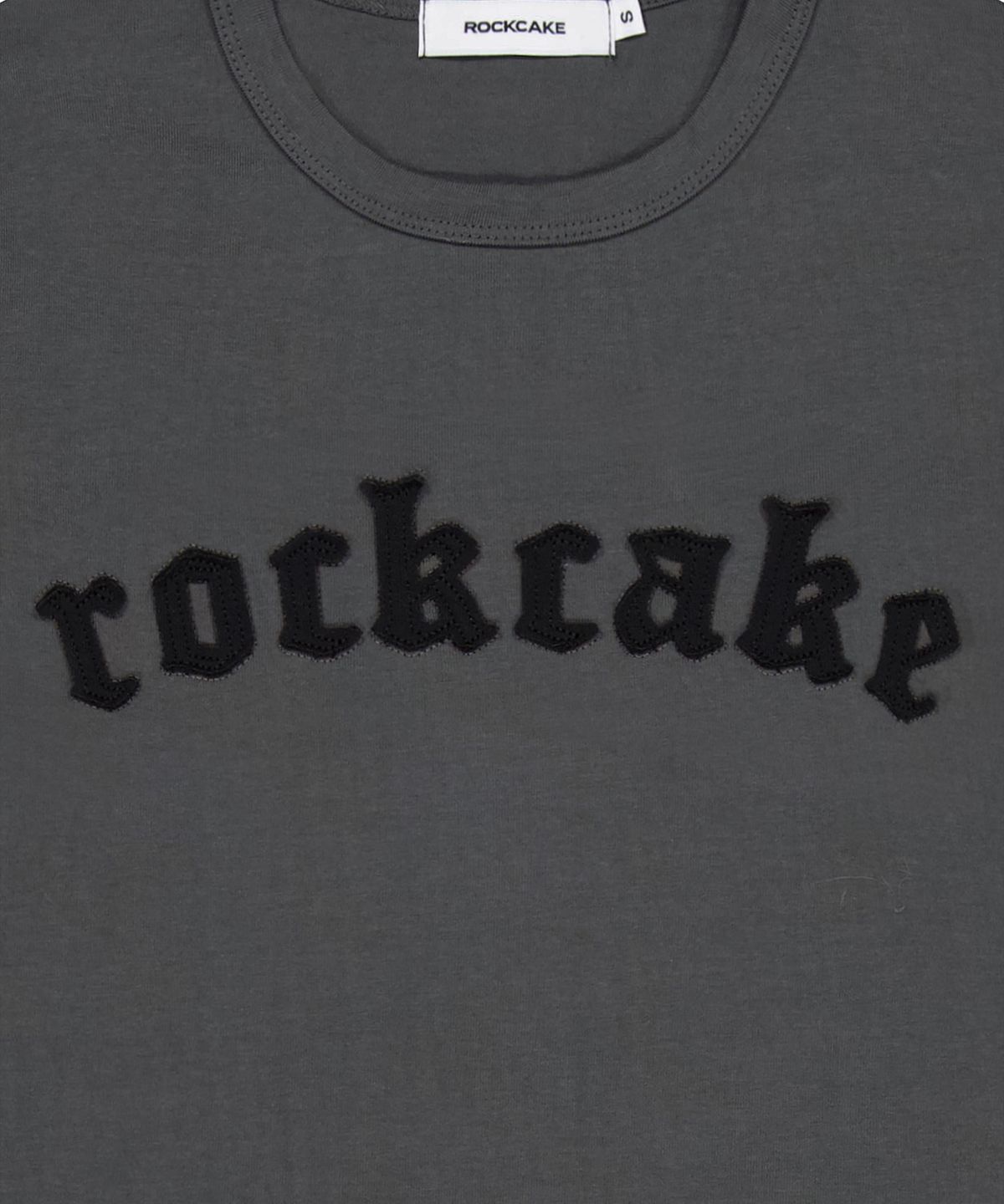 락케이크(ROCKCAKE) Small Logo Crop Top - Charcoal