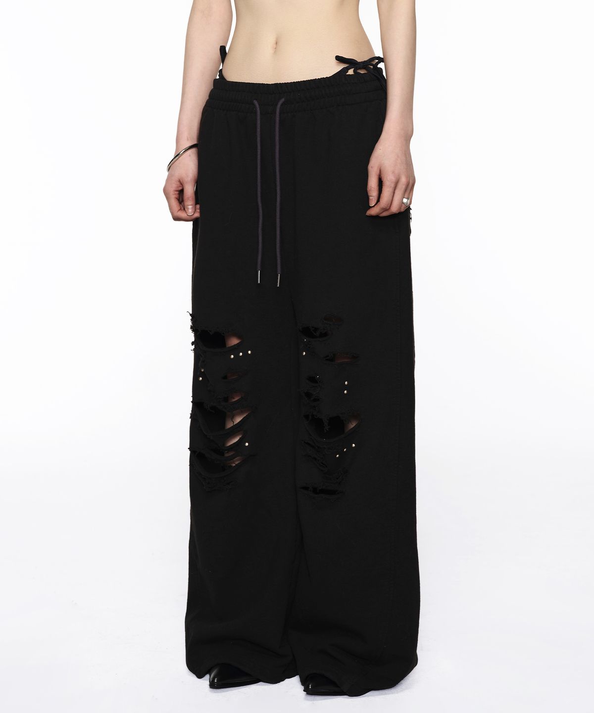 락케이크(ROCKCAKE) Cross Hotfix Damage Jogger - Black