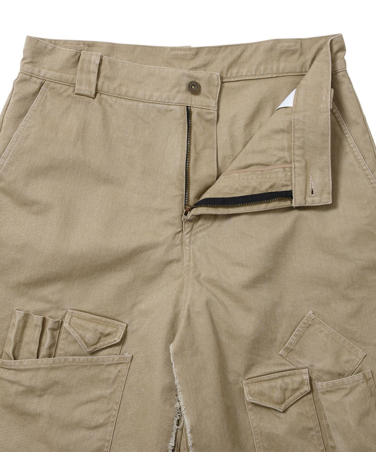아조바이아조(AJOBYAJO) Washed Layered Cargo Skirt Shorts [BEIGE]
