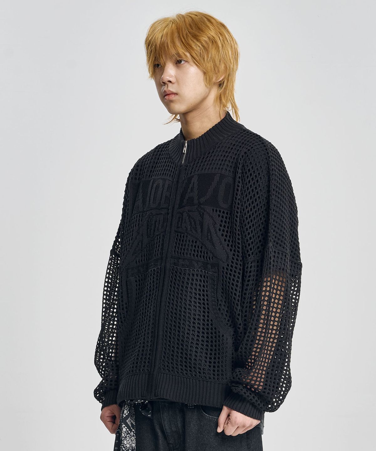 아조바이아조(AJOBYAJO) Total Logo Drop Needle Zip-Up [BLACK]