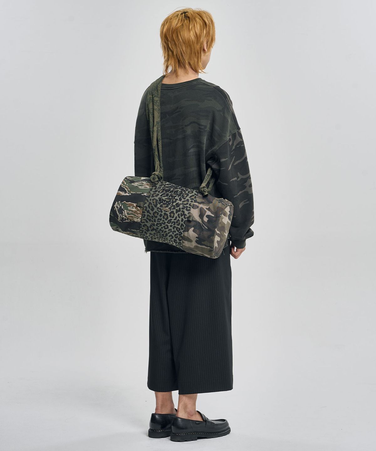 아조바이아조(AJOBYAJO) Pattern Mixed Duffle Bag [KHAKI]