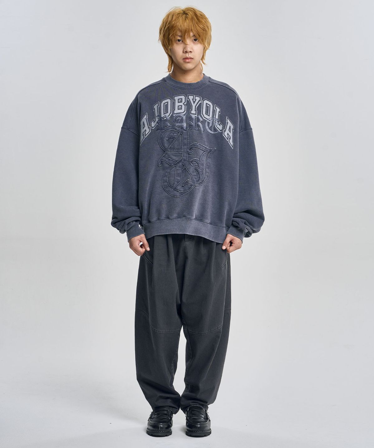 아조바이아조(AJOBYAJO) Rare University Washed Sweatshirt [BLUE]