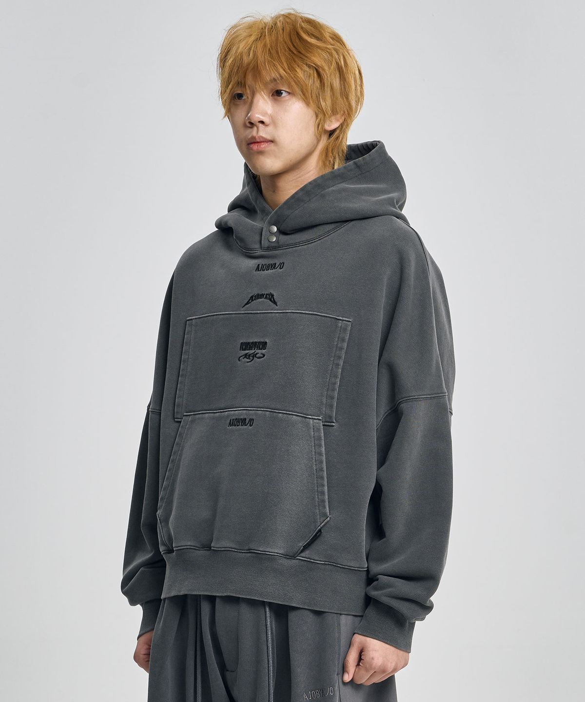 아조바이아조(AJOBYAJO) Dual Pocket Washed Hoodie [CHARCOAL]