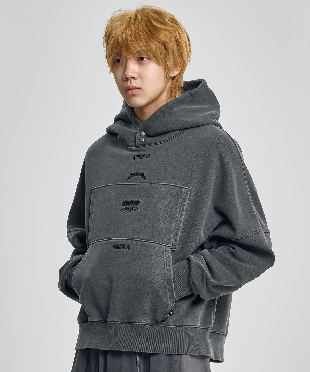 아조바이아조(AJOBYAJO) Dual Pocket Washed Hoodie [CHARCOAL]