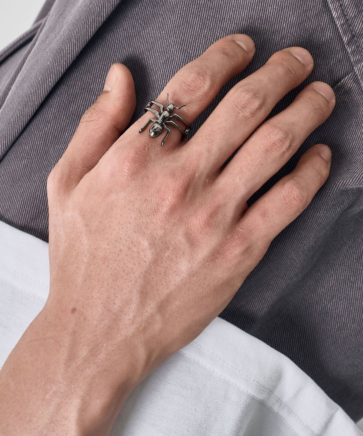 아조바이아조(AJOBYAJO) Creepy-Crawly Ring [BLACK]