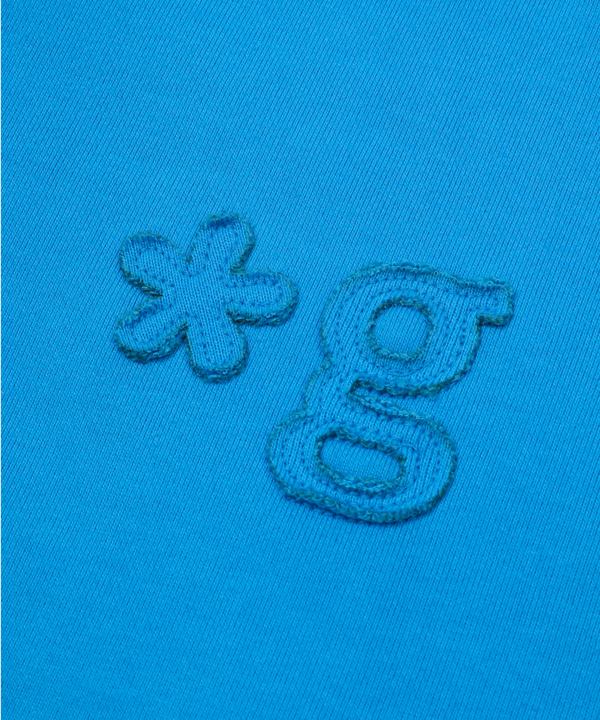 글런든(GRUNDEN) SIGNATURE LOGO HALF ZIP-UP (SKY BLUE)