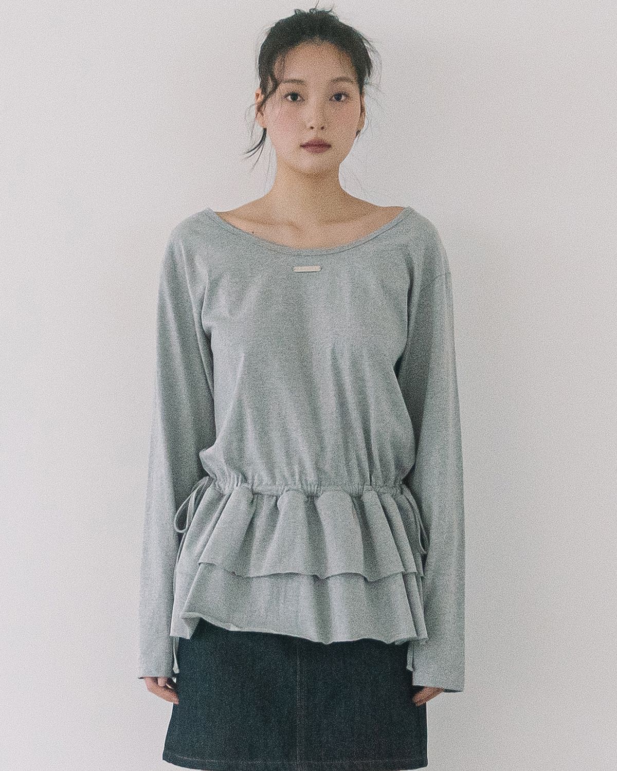 해비즘(HAVISM) DOUBLE FRILL L/S TEE(GREY)