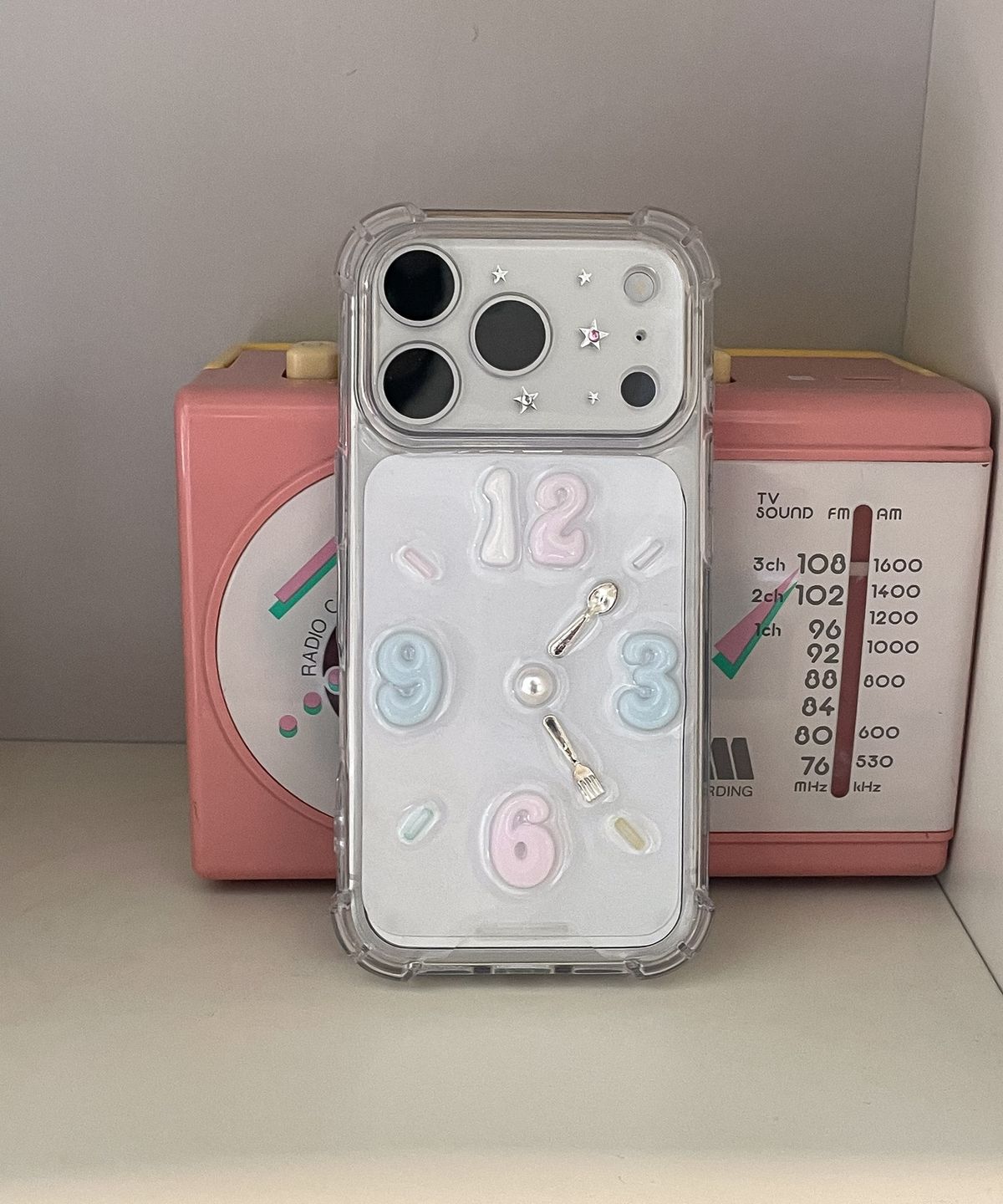 엘르벨(ELLE BELLE) favorite clock ver 레진 폰케이스 키링