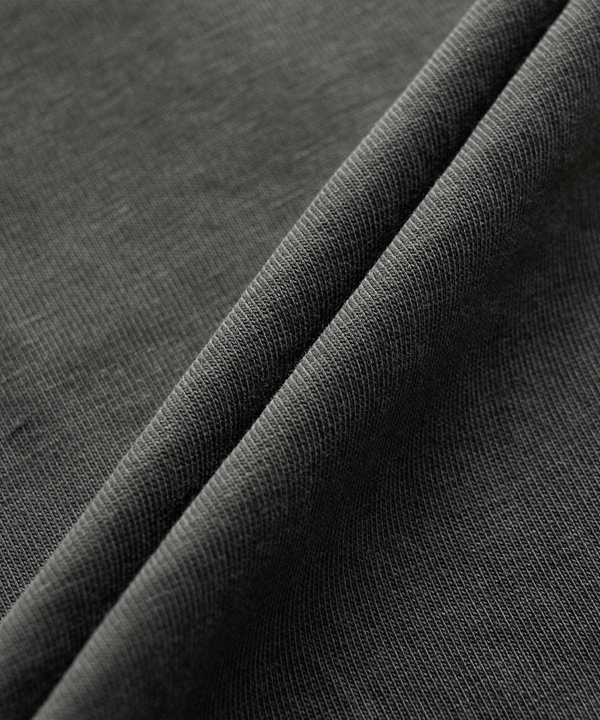 뉴발란스(NEW BALANCE) NBNDG3A013 / MINIMAL HEART COLLECTION 그래픽 긴팔티 (CHARCOAL)