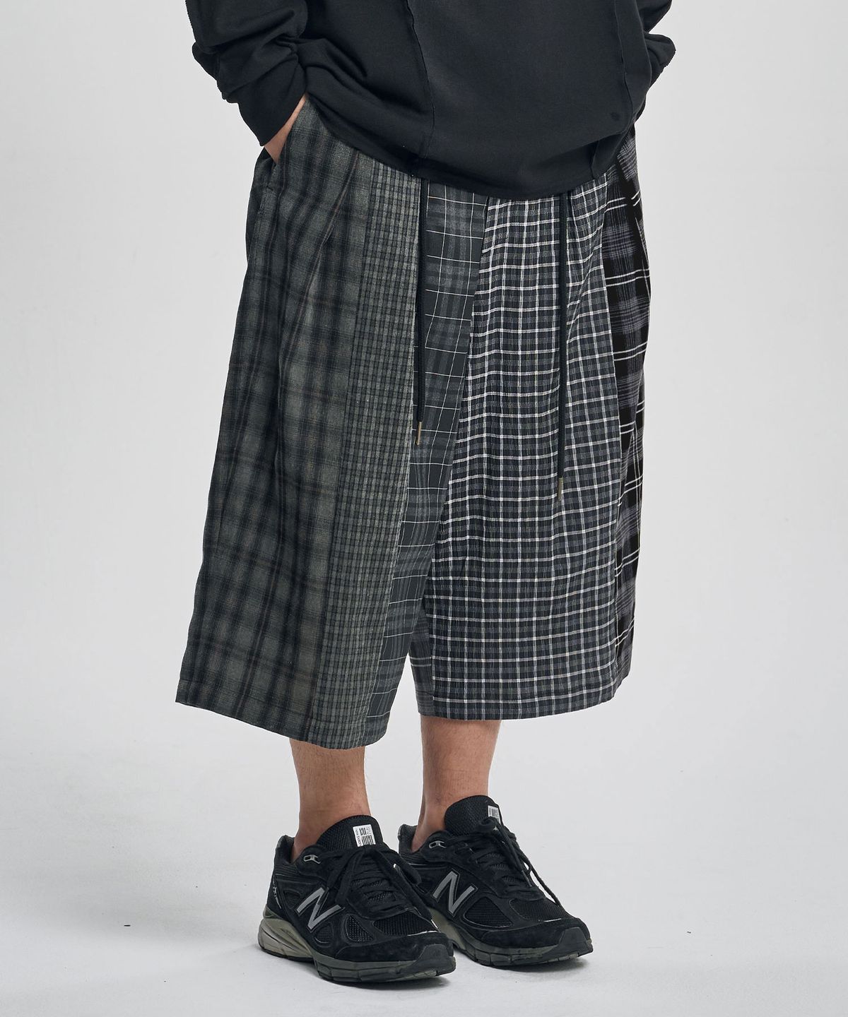 아조바이아조(AJOBYAJO) Check Mixed Bermuda Pants [BLACK]