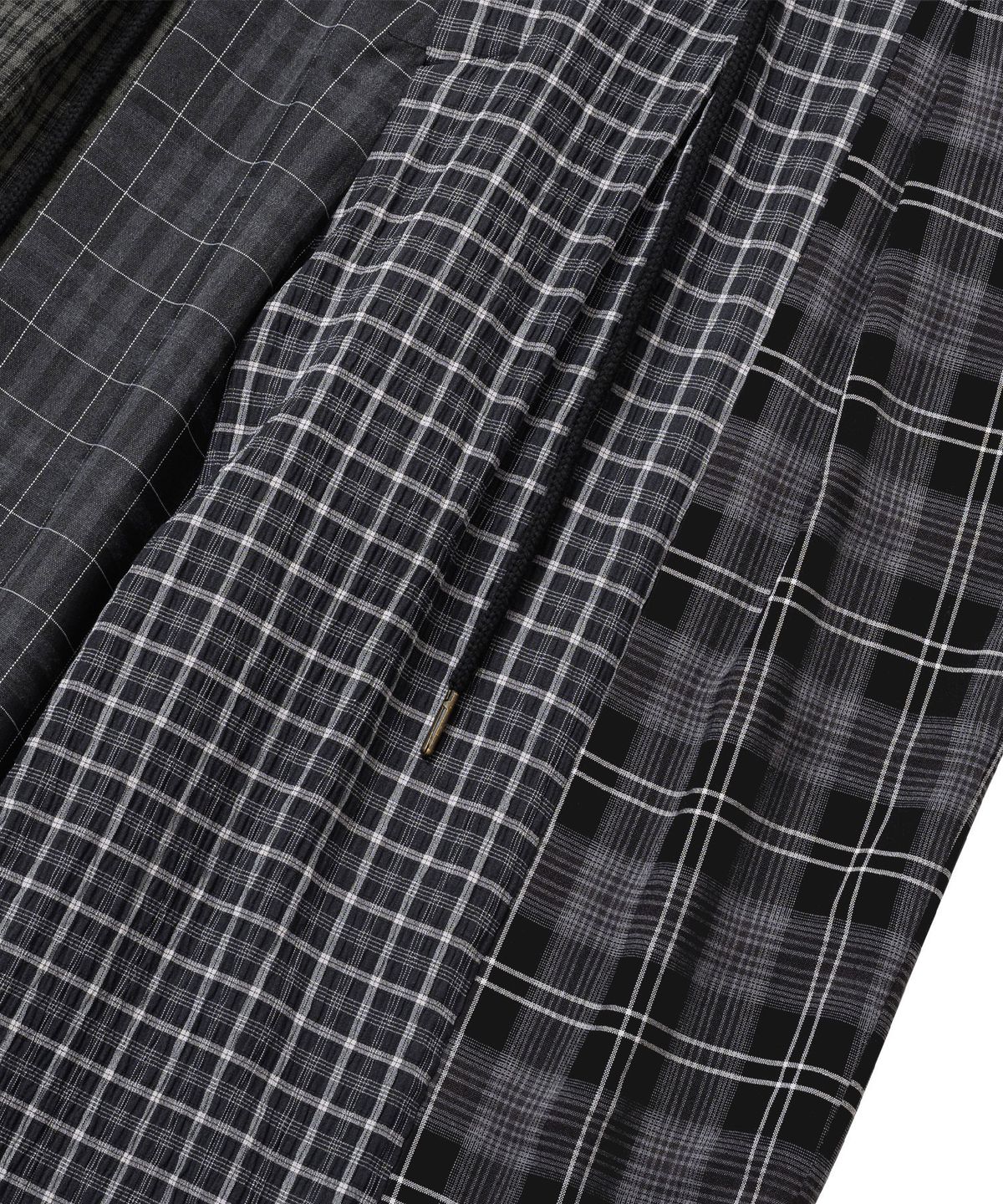 아조바이아조(AJOBYAJO) Check Mixed Bermuda Pants [BLACK]