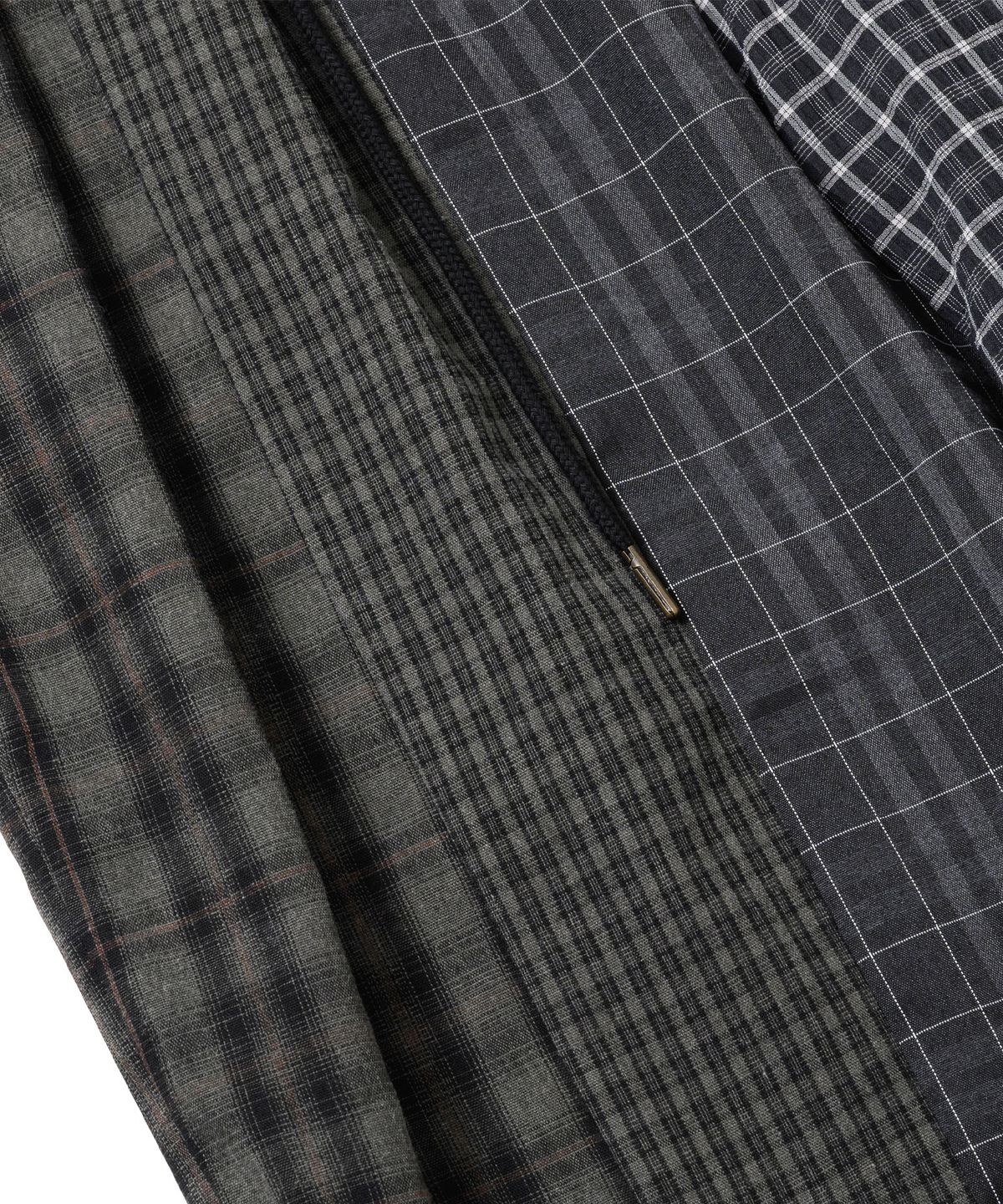 아조바이아조(AJOBYAJO) Check Mixed Bermuda Pants [BLACK]