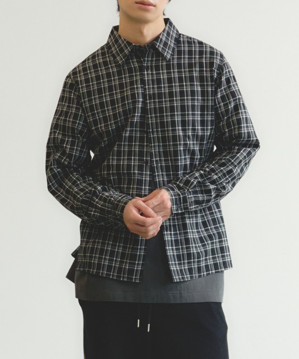 이스트서비스샵(eastserviceshop) 빈티지 클래식 체크 셔츠 - 블랙