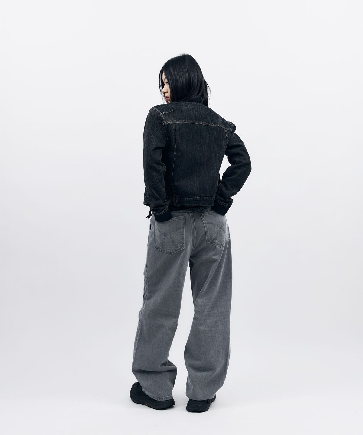 아캄(AAKAM) Ribbed Denim Zip-Up Jacket (Black)