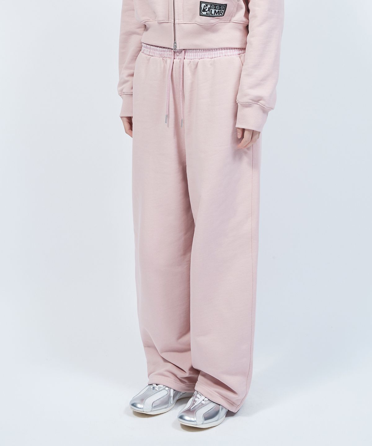 엘엠알(LMR) 스타 아플리케 포인트 스트링 스웻 팬츠 PINK
