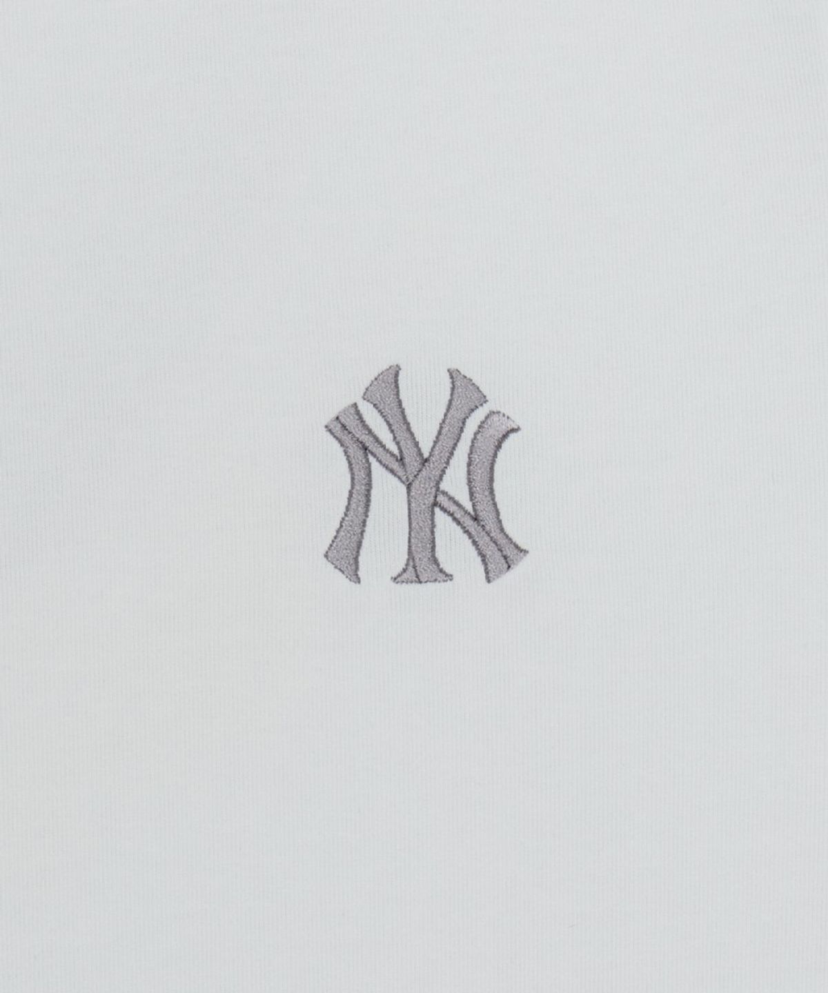 엠엘비(MLB) 베이직 컴포터블핏 반팔 티셔츠 NY (White)