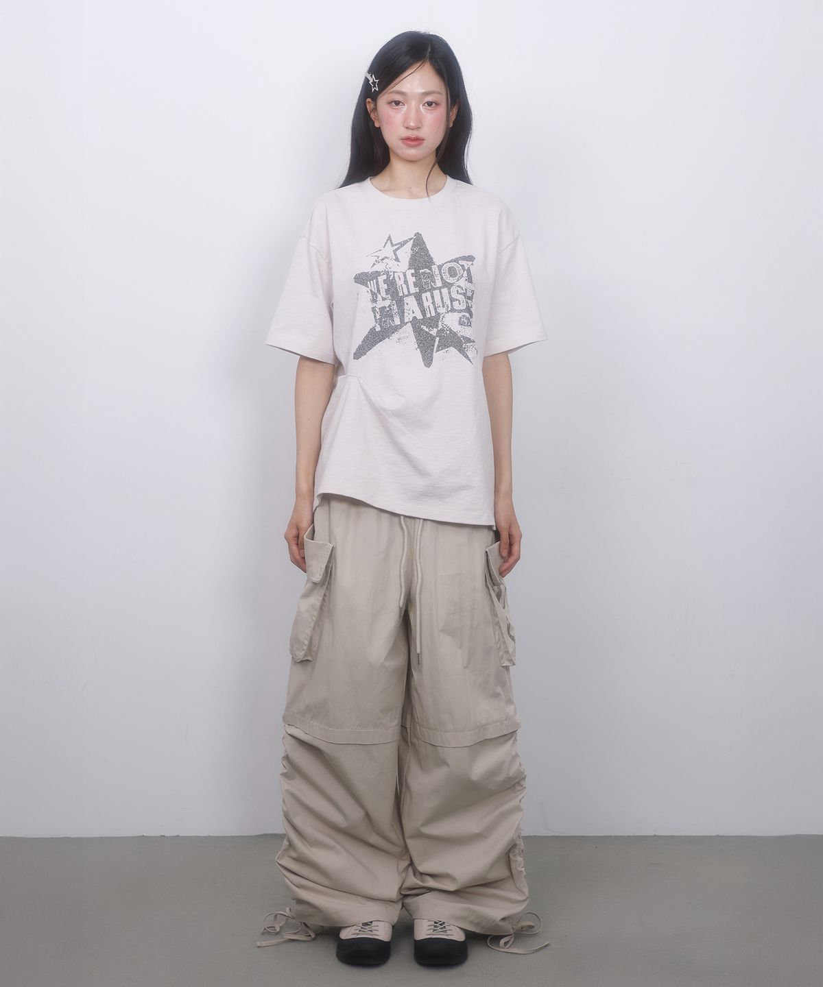 엘엠알(LMR) 셔링 포인트 스트링 카고 팬츠 BEIGE